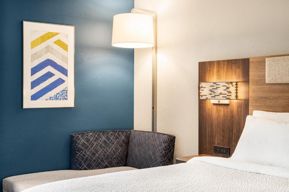 Holiday Inn Express - Bowling Green By Ihg Екстериор снимка