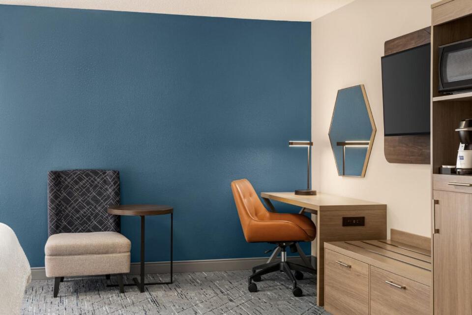 Holiday Inn Express - Bowling Green By Ihg Екстериор снимка
